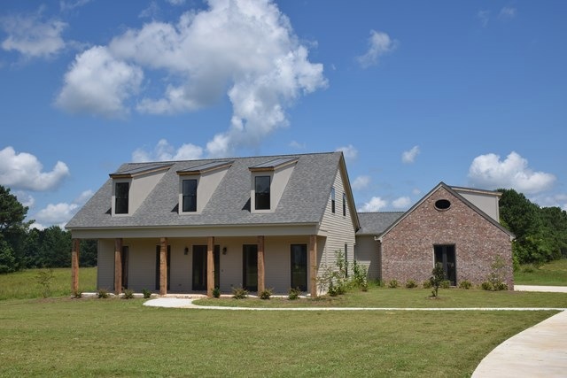 138 Downing St, Oxford, MS 38655 - photo 1