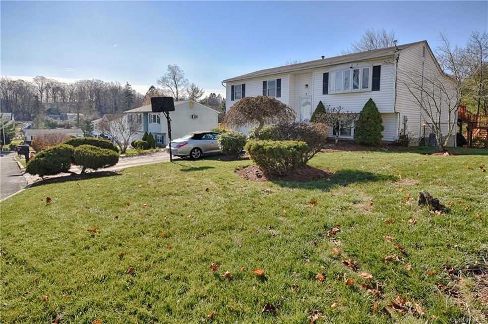 5 Hall Ct, Monroe, NY 10950 - photo 1