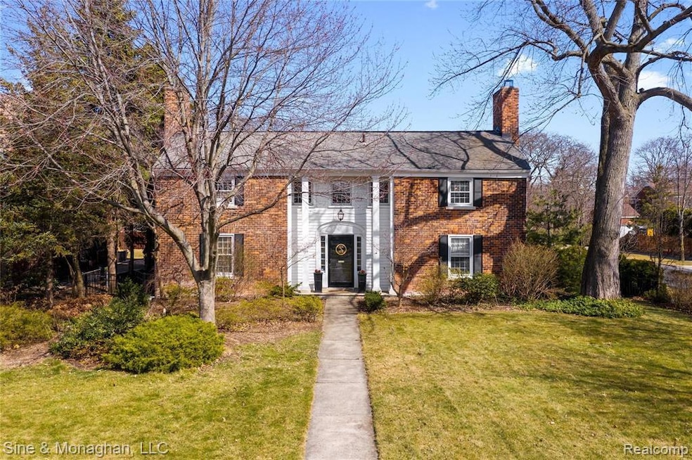 1100 Devonshire Rd, Grosse Pointe Park, MI 48230 - photo 1