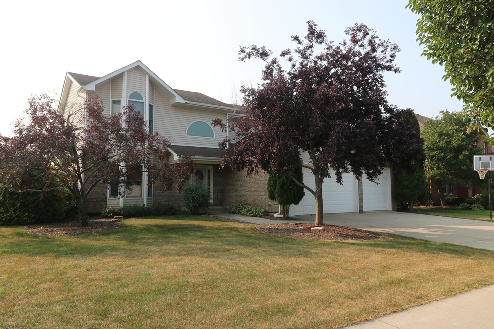 15485 Lakeview Dr; Manhattan IL 60442; 4 Bedrroms,