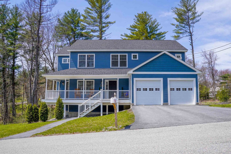 1414 N Russell St, Manchester, NH 03104 - photo 1