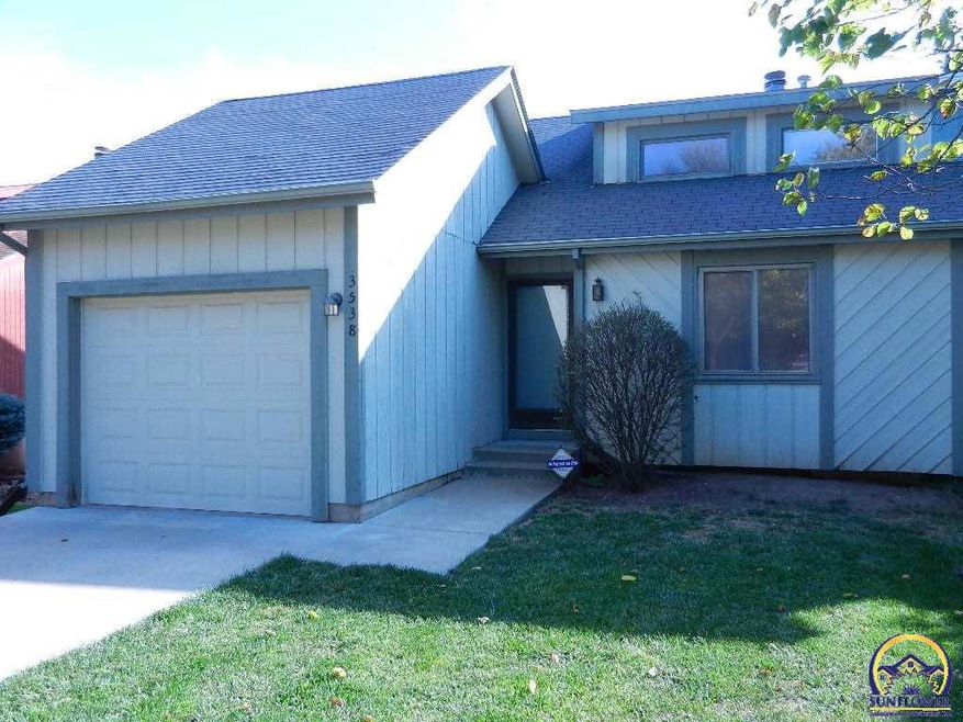 3538 SW Eveningside Dr, Topeka, KS 66614 - photo 1