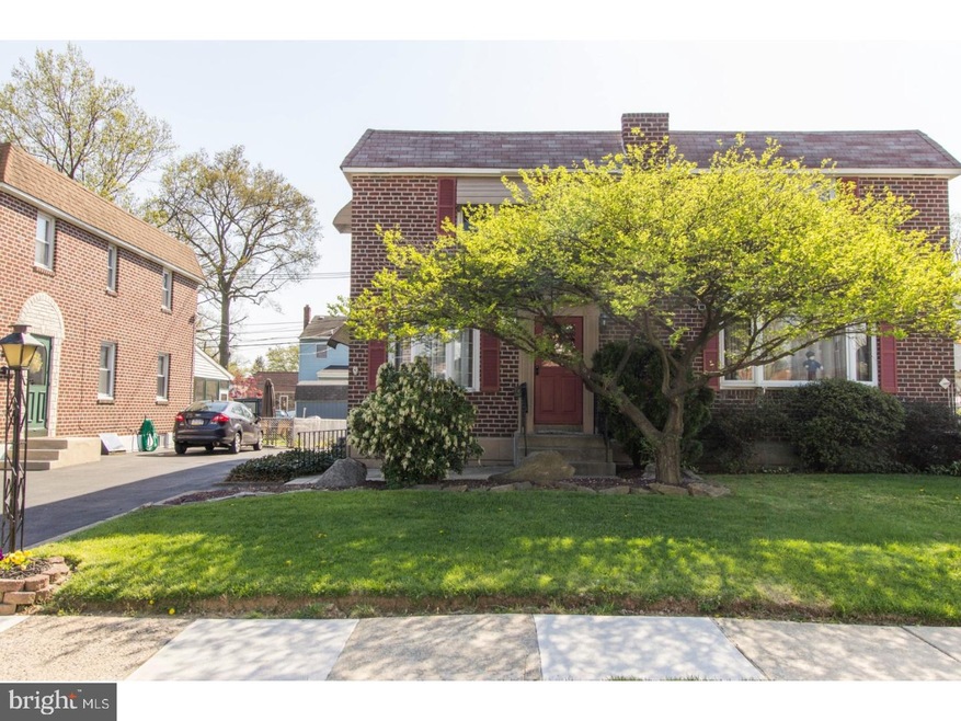 213 Evergreen Ave, Folsom, PA 19033 - photo 1