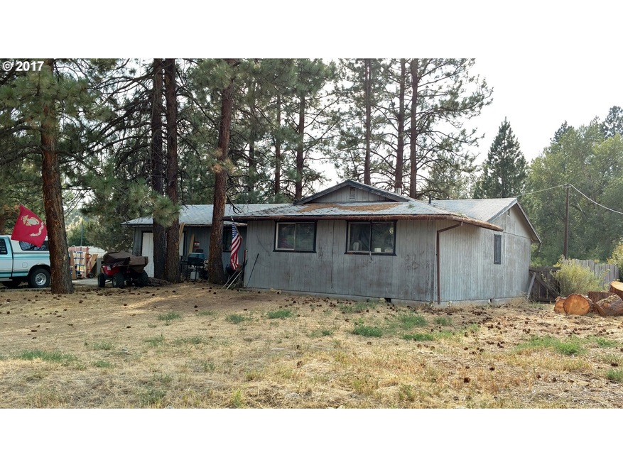 524 N Johnson Ave, Prairie City, OR 97869 - photo 1