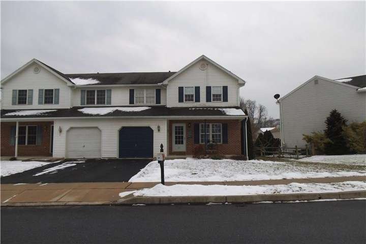 139 Bainbridge Cir, Reading, PA 19608 - photo 1