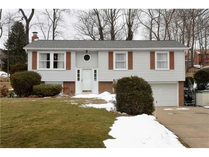 Exterior Front. WELL MAINTAINED 4 BEDROOM SPLIT WI
