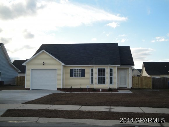 3804 Saint Augustine Dr, Greenville, NC 27834 - photo 1