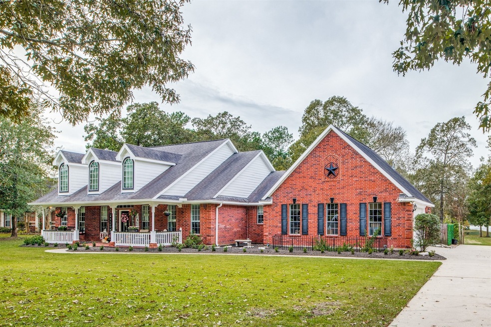 2323 Pebble Lake Dr, Magnolia, TX 77354 - photo 1