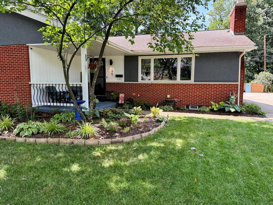 135 Serran Dr, Columbus, OH 43230 - photo 1