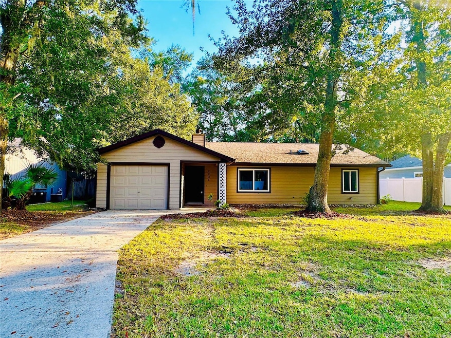 2205 NW 43rd Place, Gainesville, FL 32605 | MLS# MFRGC516266