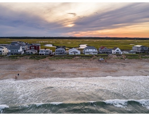 304 N End Blvd unit 2, Salisbury, MA 01952 - photo 1