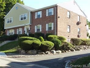143 Parkside Dr unit 143, Suffern, NY 10901 - photo 1