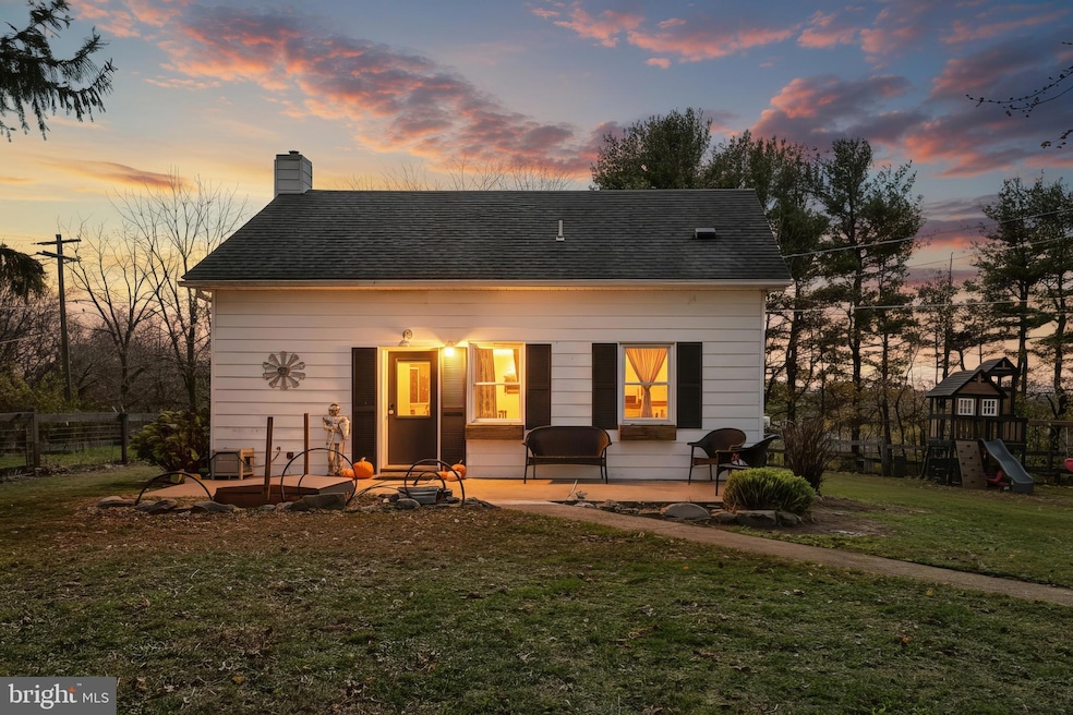 620 Boundary Ave, Red Lion, PA 17356 - photo 1