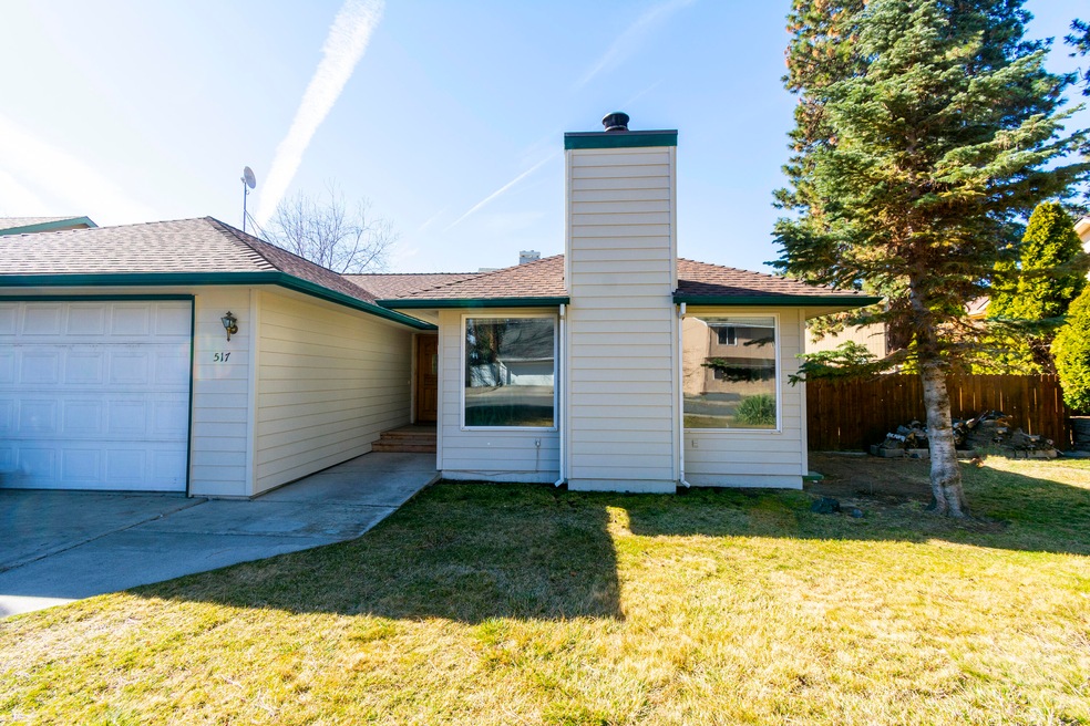 517 NE Majesty Ln, Bend, OR 97701 - photo 1