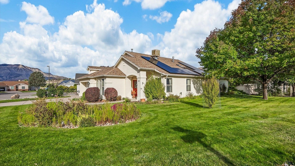 For Sale $529,999 • Co-Listing Agent