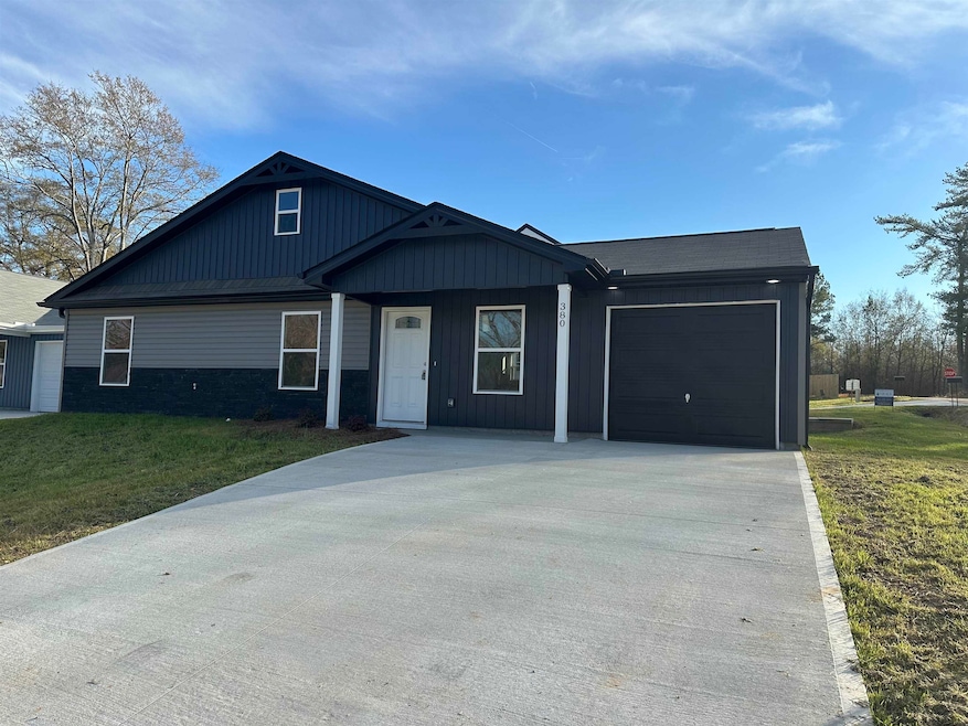 380 Edgefield St, Chesnee, SC 29323 - photo 1