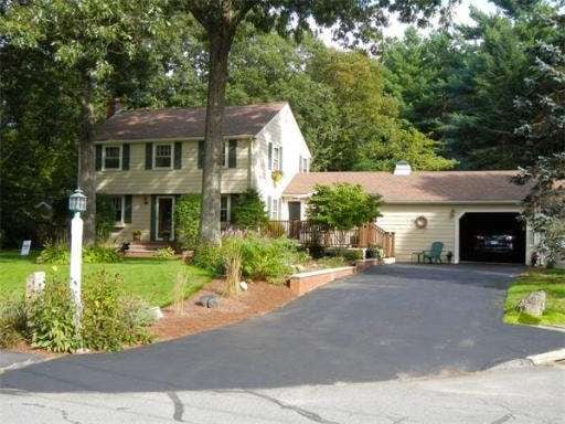 8 Curtis Dr, Medfield, MA 02052 - photo 1