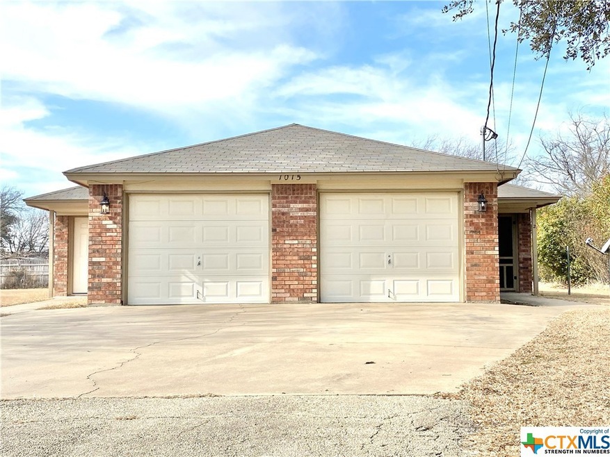 1015 Hawk Trail unit A, Copperas Cove, TX 76522 - photo 1