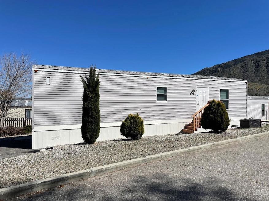 2801 Johnson Rd unit 11, Frazier Park, CA 93225 - photo 1