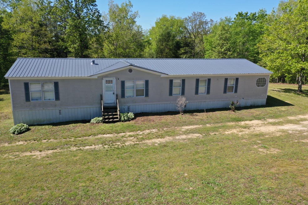 9582 Tennessee 13, Linden, TN 37096 - photo 1