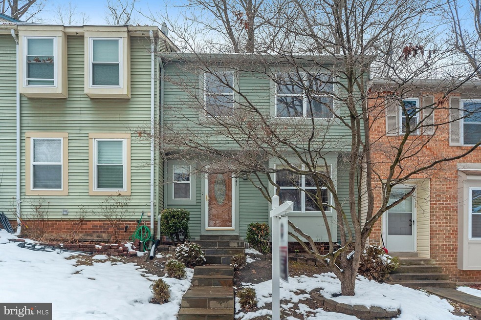 11741 Summer Oak Dr, Germantown, MD 20874 - photo 1