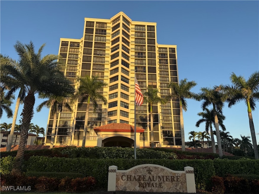 Chateaumere unit 904, Naples, FL 34108 - photo 1