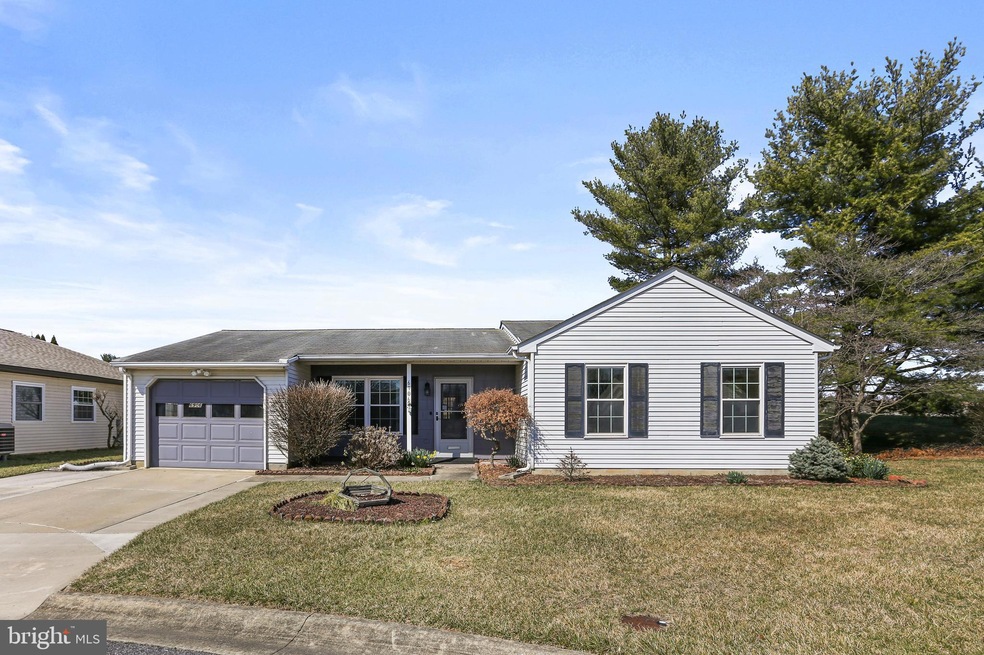 6906 Hackberry Ct, Frederick, MD 21703 - photo 1