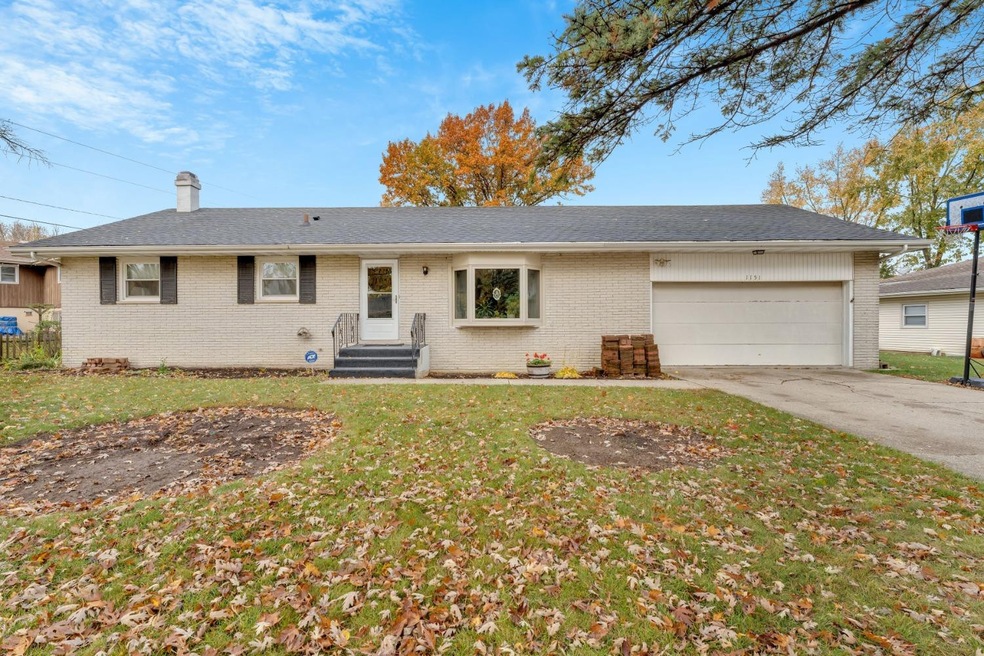 1151 Pettibone St, Crown Point, IN 46307 - photo 1