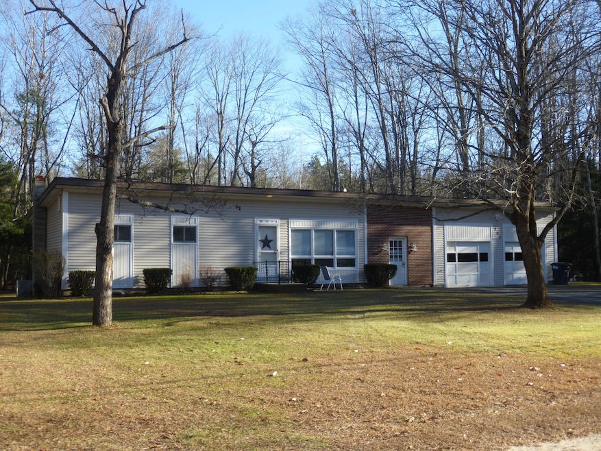 207 Dunnell Rd, Buxton, ME 04093 - photo 1