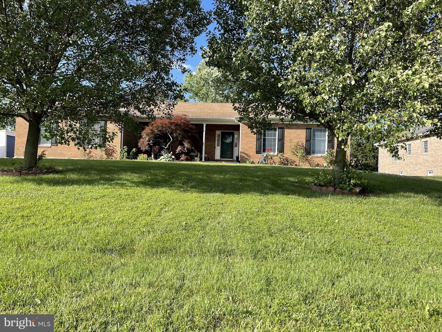 102 Philip Dr, Bear, DE 19701 - photo 1