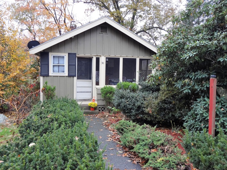 30 Oak Point Rd, Saugus, MA 01906 - photo 1