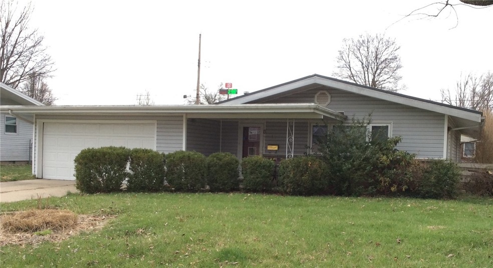 15 Rollin Hills Blvd, Effingham, IL 62401 - photo 1