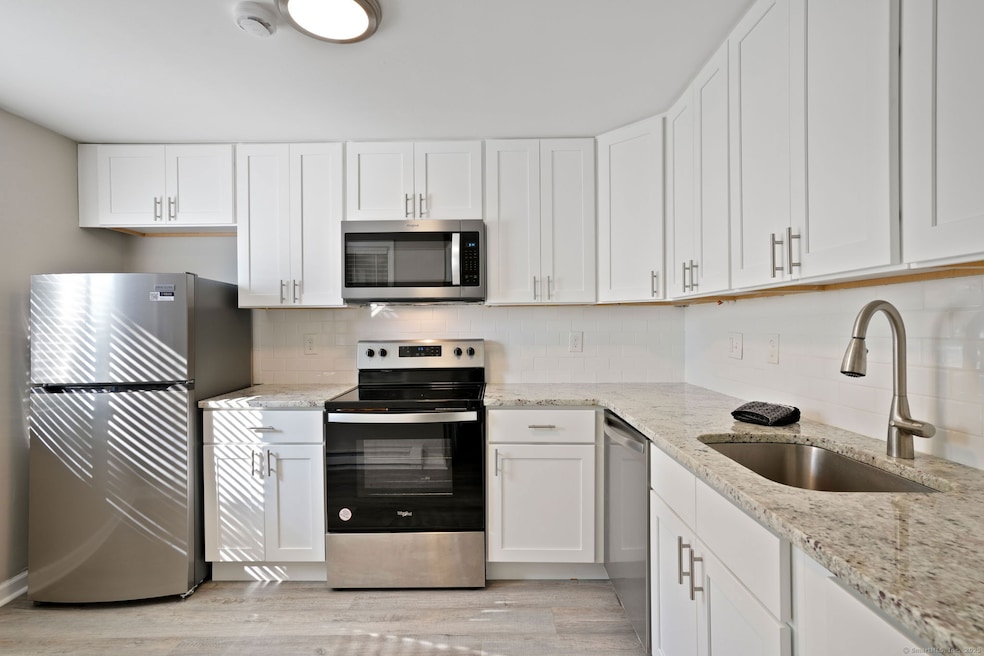 7 Padanaram Rd unit 193, Danbury, CT 06811 - photo 1