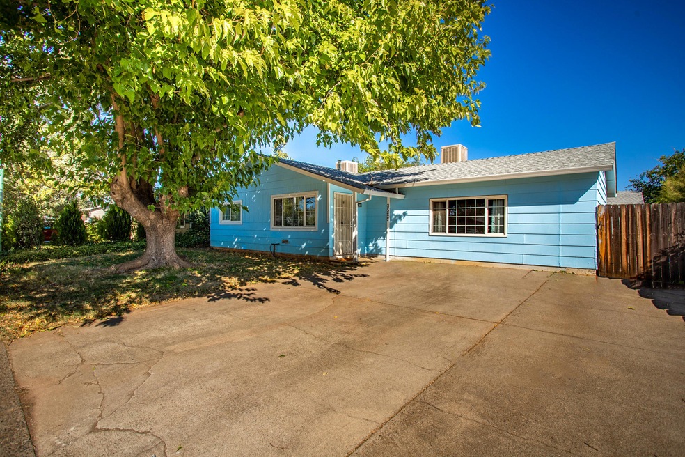 3589 Capricorn Way, Redding, CA 96002 - photo 1