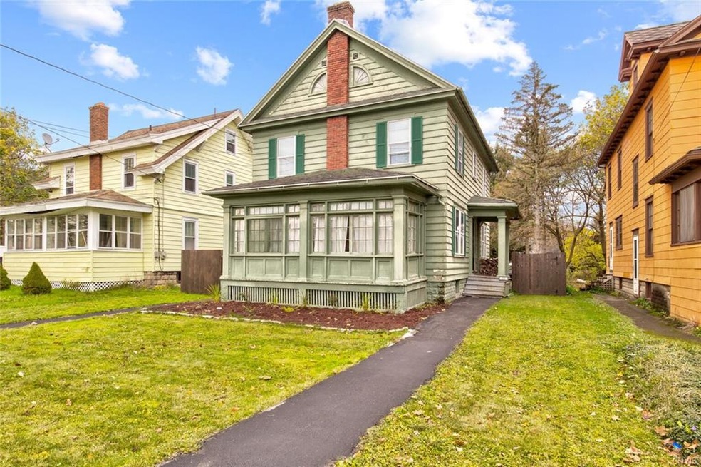 Welcome 532 Elm Street
