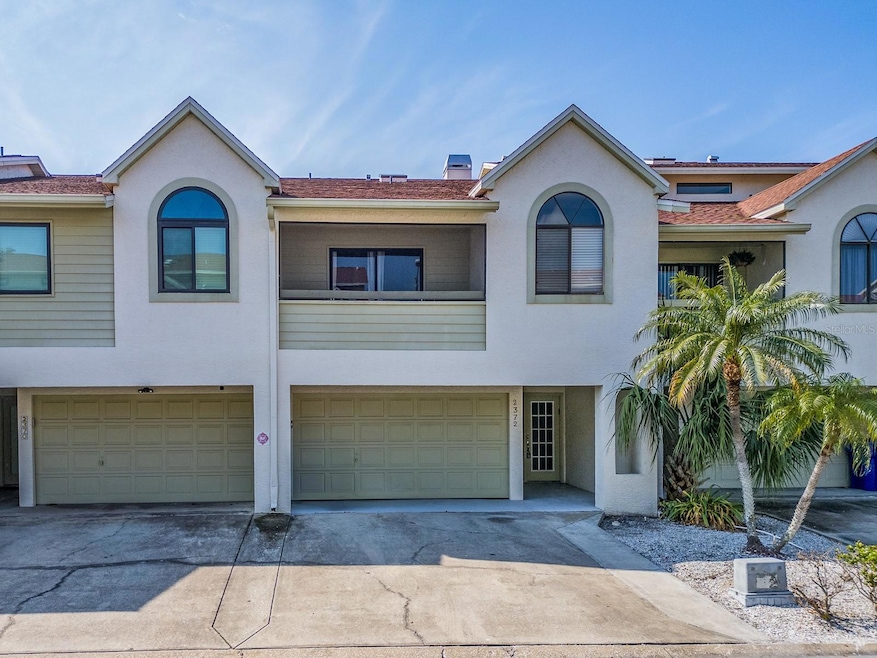 FRONT OF TOWNHOME