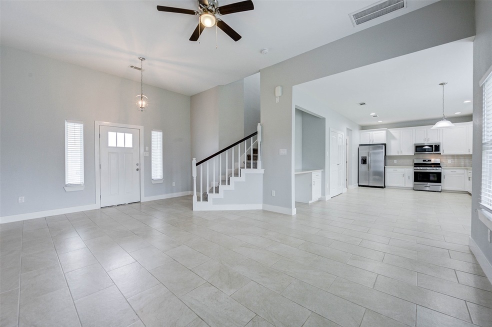 10204 Jessalyn Ln, Houston, TX 77075 - photo 1