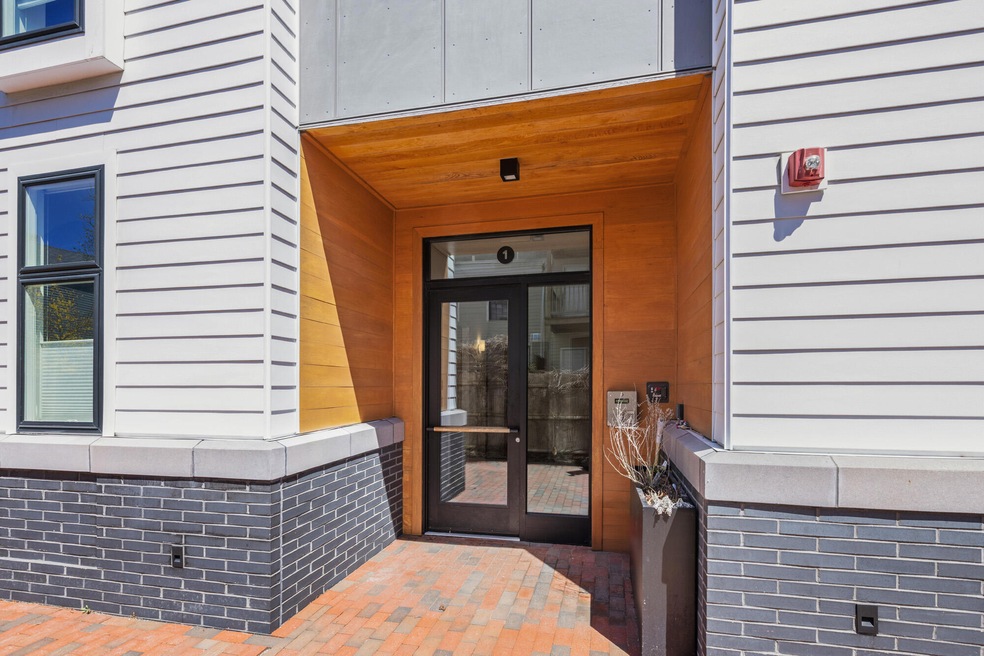 1 Joy Place unit 3A, Portland, ME 04102 - photo 1