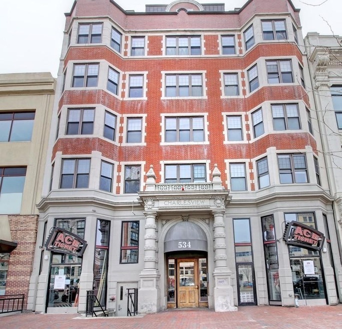 534 Comm Ave unit 2A, Boston, MA 02215 - photo 1