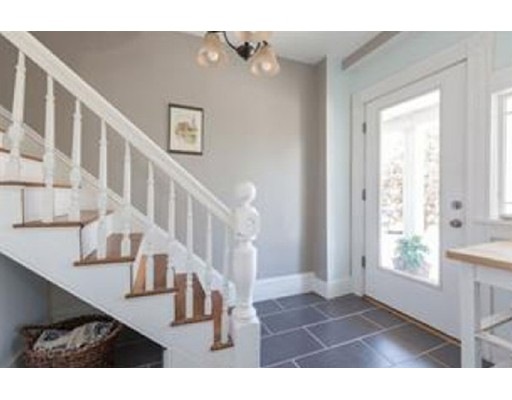 115 Taylor St unit 1, Waltham, MA 02453 - photo 1