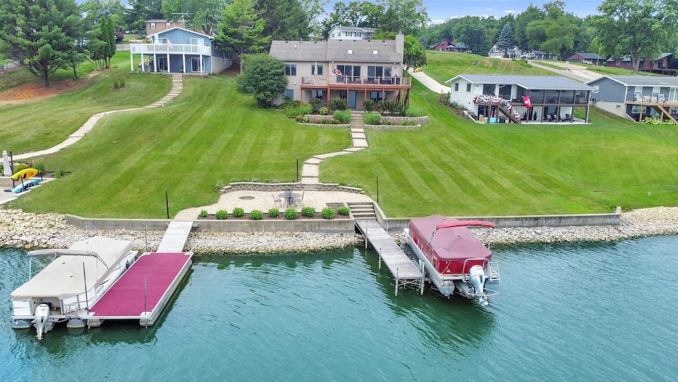Pending $899,000