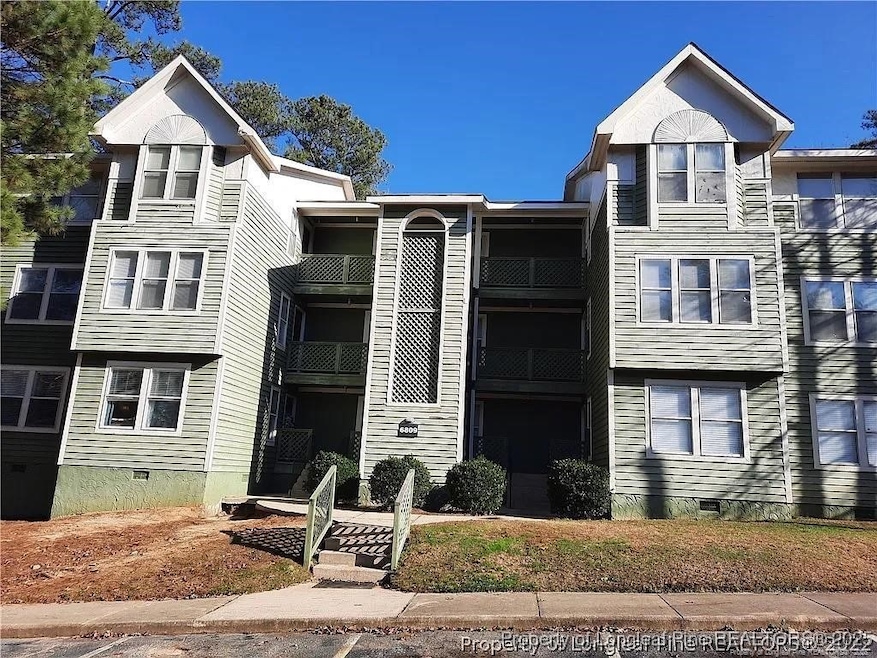 6801 Willowbrook Dr unit 4, Fayetteville, NC 28314 - photo 1
