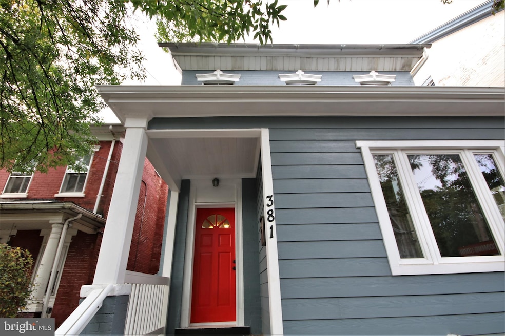 381 Walnut St, Pottstown, PA 19464 - photo 1