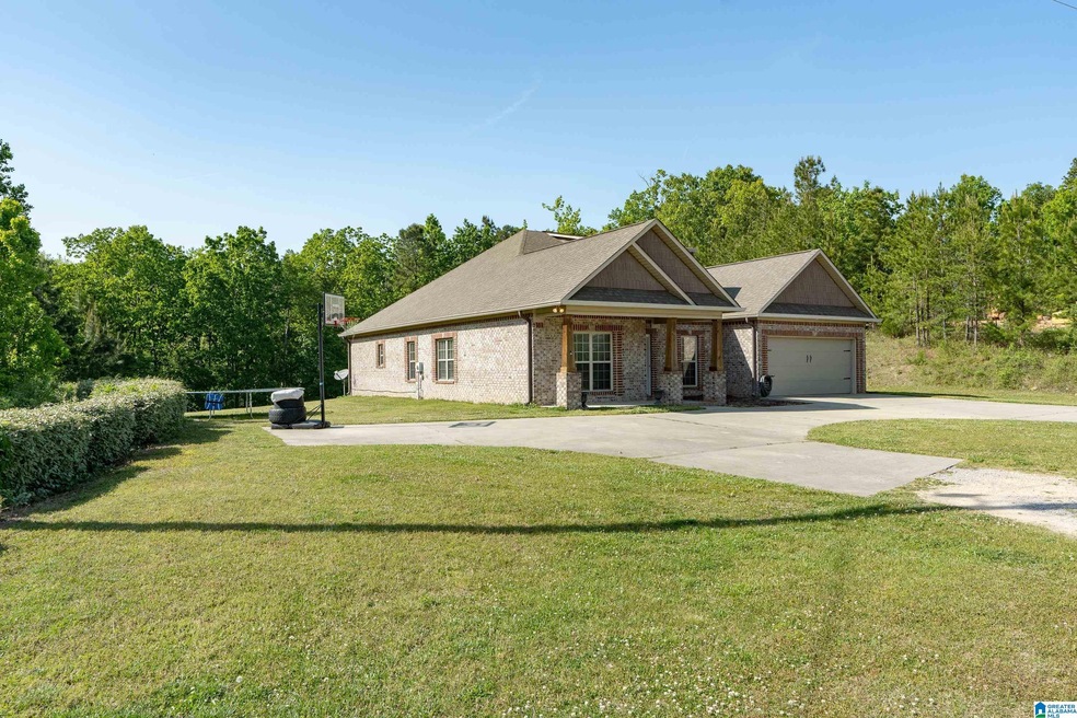 181 Kingbird Ln, Remlap, AL 35133 - photo 1