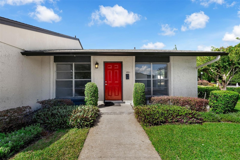 For Sale $260,000 • Co-Listing Agent