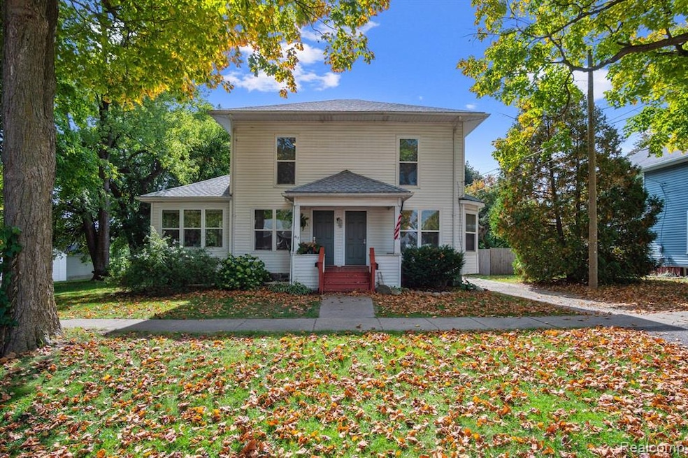 Excellent downtown Howell location near Thompson L