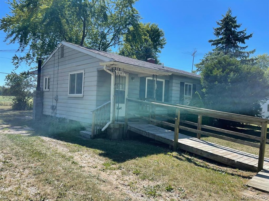 10287 Reid Rd, Swartz Creek, MI 48473 - photo 1