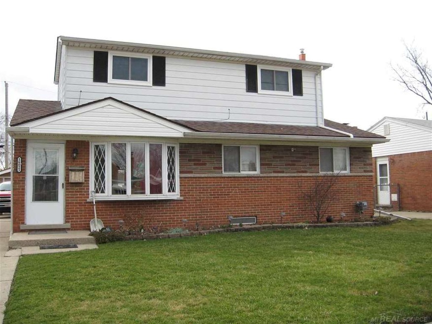 16021 Dugan St, Roseville, MI 48066 - photo 1