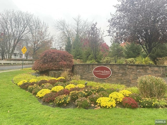 22 Regency Cir, Englewood, NJ 07631 - photo 1