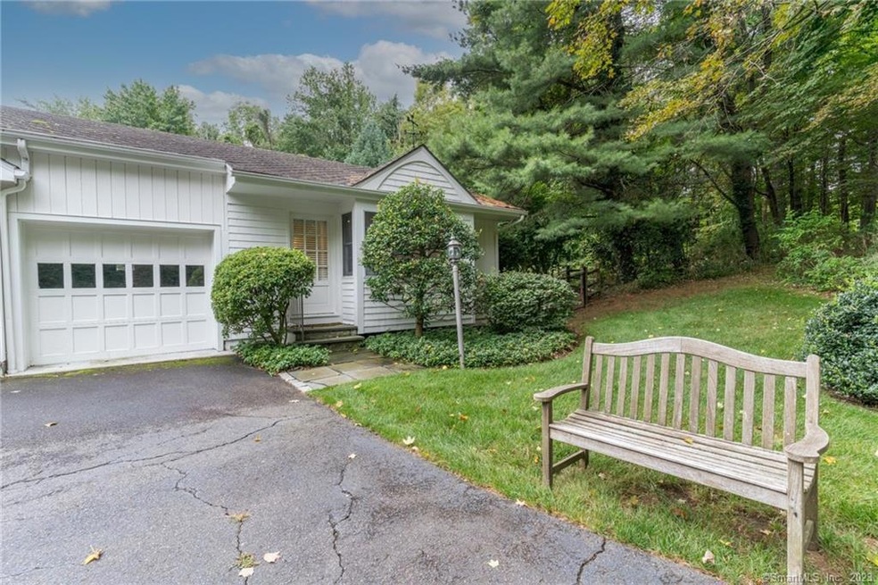 198 N Wilton Rd, New Canaan, CT 06840 - photo 1